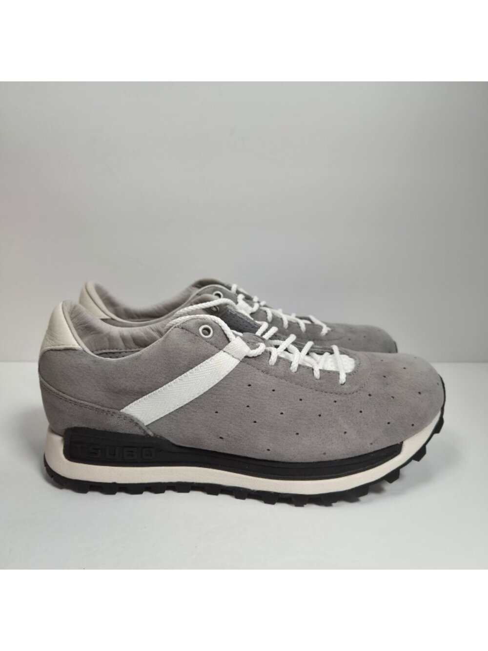 Tsubo Hybrid Jogger Tora Women's Gray Suede Sneakers US Size 7-8 NEW NO SIZE TAG